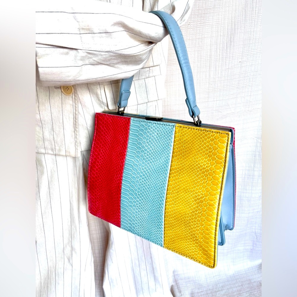 Send Offer Anthropologie Vintage Inspired Top Handle Handbag Crossbody Kiss Lock
